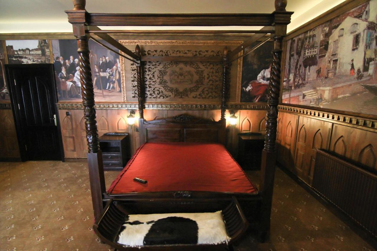 Hotel Lacetate Piteszti Zewnętrze zdjęcie